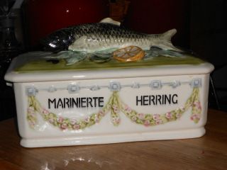 Ditmar Urbach wein majolica fish Marinierte Herring dish casserole art 