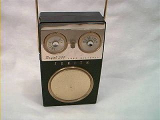 1959 1960 ZENITH ROYAL 500E TRANSISTOR RADIO GREAT CONDITION WORKS 