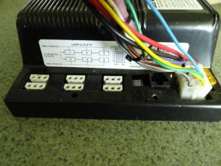   UPS 690 Universal Strobe Power Supply Multiple Flash 6 Outlets