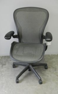 Herman Miller Aeron Chair Size B Biege Mesh
