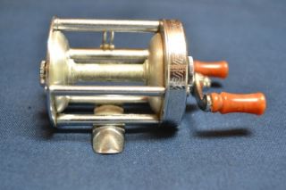 Vintage Pflueger Akron 1893 Bait Casting Reel FR20121 Lightly Used 