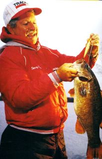 Freshwater Angler Advanced Bass Fishing Largemouth Smallmouth 