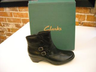 description clarks boots this auction is a brand new pair