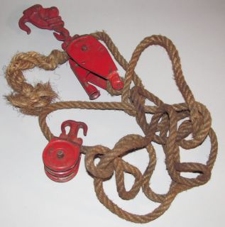 Vintage Durbin Durco Old Cast Iron & Rope Pulley Fence Stretcher Farm 