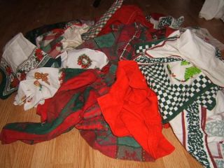   of 55 Christmas Napkins 15 Placemats Place Mats 1 Hand Towel