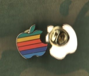 Collectors Vantage Apple Computer Rainbow Color Logo Pin 3 4 in Good 