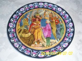 Wedgwood The Legend of King Arthur Arthur Crowned King Cabinet Plate 