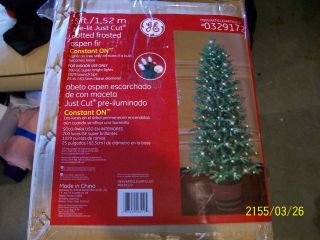 Pre Lit 5 ft Potted Frosted Aspin Fir Artificialtree WT 200 Lites NIB 