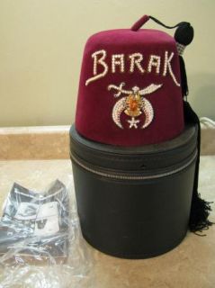Mason Masonic Freemason Barak Shriners Fez Hat w Storage Box Case Vtg 