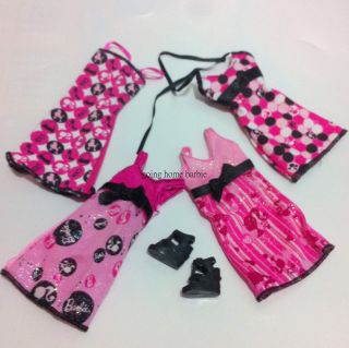 Barbie Doll Barbie Logo Pattern Clothes 4 Set 4 Dress and One Shoes 