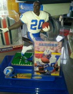 Barry Sanders Auto. Starting Lineup figurine (Tri star Authenticated)