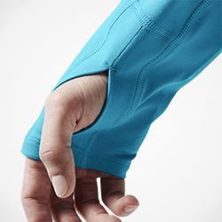 coverage thumbholes at the cuffs add coverage and help keep hands warm