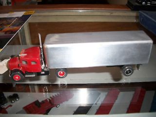 64 SCALE CUSTOM BUILT SINGLE AXLE STAINLESS TRACTOR TRAILER SN10140