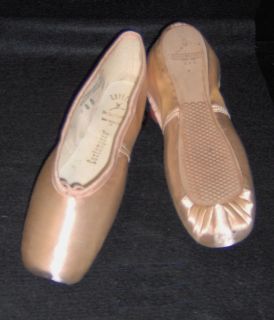 New Capezio #176 Euro Pink Contempora Pointe Shoe Girls Sizes 1 to 3