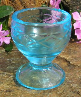 Vintage Techniglass Aqua Glass Pedestal Open Salt DIP Cellar Dish 