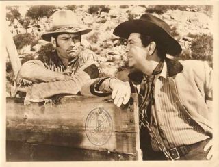 Robert Taylor Ralph Taeger Hondo and The Apaches 67