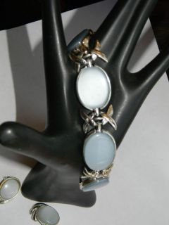 Vintage Coro Sky Blue Thermoset Oval Lucite Flexible Link Silver 