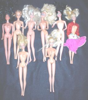 12 Barbies 2 Ken Dolls Lots of Clothing Accessories
