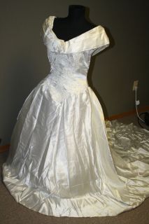 Vintage 1980s 1990s Satin Off the Shoulder Beaded Wedding Dress size 5 