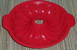 silicone bakeware is here what is it silicone bakeware is a type of 