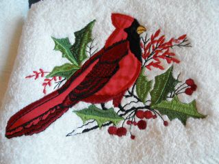 NWT Christmas Cardinal Bath Towels Set of 2 White Pinnacle Cotton