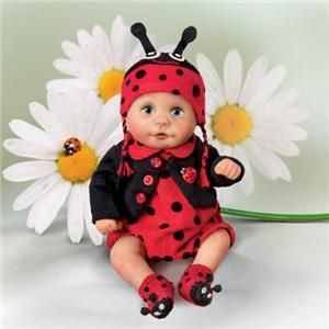 ASTHON DRKAE Shes CUTE AS A BUG Miniature Realistic Baby Doll NEW