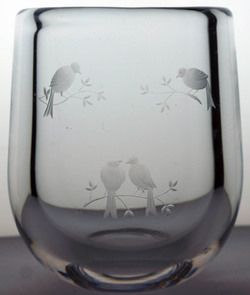   Landberg Engraved Glass VASE   LOVE BIRDS Vintage 1940s 50s Signed