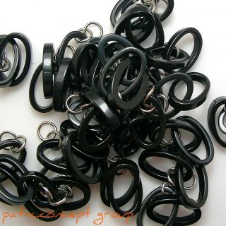 Black Plastic Rings Ornament with Metal Chain for Christmas Tree Decor 