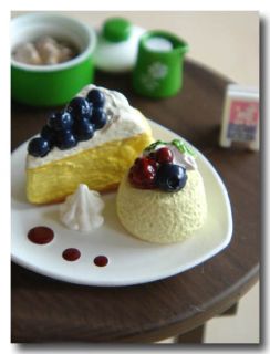 Dollhouse Miniature Gourmet Cake Cafe Blueberry Tea Set