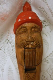 FABULOUS ANTIQUE NORWEGIAN HAND CARVED WOOD CHRISTMAS OLD SANTA 