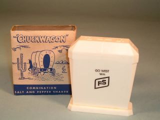 CHUCK WAGON SALT & PEPPER SHAKER COWBOY WAGON COMBINATION BOX SET 