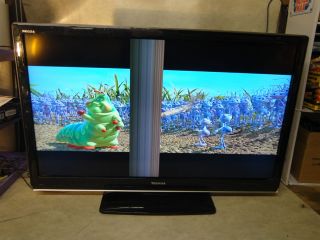 Sony Bravia KDL52VL150 52LCD HD Television as Is Bad Panel