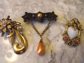  Lot of 3 Vintage Brooches