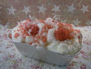Red Velvet Cake Scented Grubby Loaf Candle