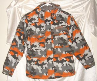 Burton camouflage jacket Nylon shell and lining Internal snow sports 