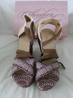 Theodora Callum for Stuart Weitzman Biarritz Brown Pink Sandal Shoe Sz 