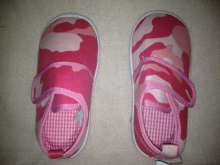 Girls Pink Camo Cameo Cameoflauge Squeaky Shoes Velcro Size 8
