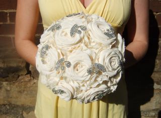 Rhinestone Wedding Bouquet Bridal Cream Roses Fabric Flower New 