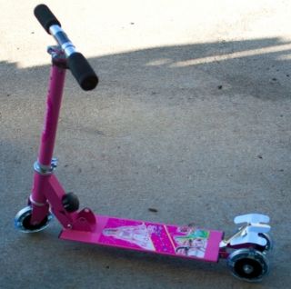 Childs Pink Princess Mini Foldable Kick Scooter w/Light Up Wheels