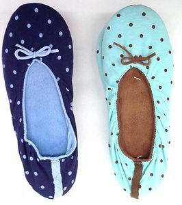 June Daisy Womens Blue Brown 2 Pair Slippers Size s M