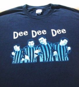 Dee Dee Dee Carlos Mencia XL T Shirt Comedian Comedy