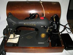 Vintage Singer Sewing Machine S S AU52 16 1 Cat BZ9 8 Ser 867270 Mint 