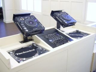 Pair of Pioneer CDJ 1000 MK3 DJ CD Players Decks Excellent Condition 