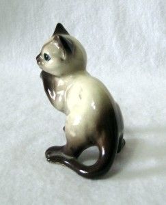 Vintage Porcelain Siamese Cat Figurine Made in Japan