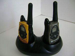 Two Motorola TalkAbout Walkie Talkies T5710 Two Way Radio Charger