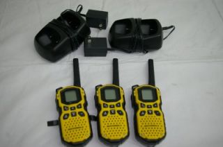 MOTOROLA MS350R TALKABOUT 2 WAY RADIOS W/CHARGER BASE INCLUDED