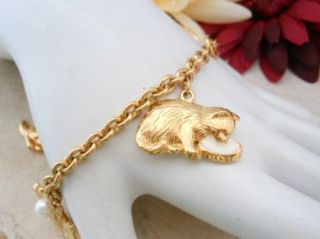   Avon Signed Gold Tone Cat Kitten Animal Charm Bracelet F7499