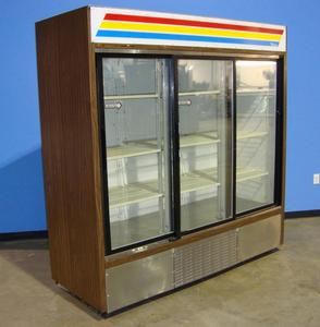 True GDM 69 3 Glass Sliding Door Merchandiser Refrigerator Cooler 