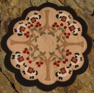 Prim Sheep & Cherry Trees Penny Rug/CandleMat *PATTERN*