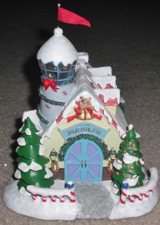  Village Watch Tower Reindeer Barn Rudolphs Christmas Town MIB